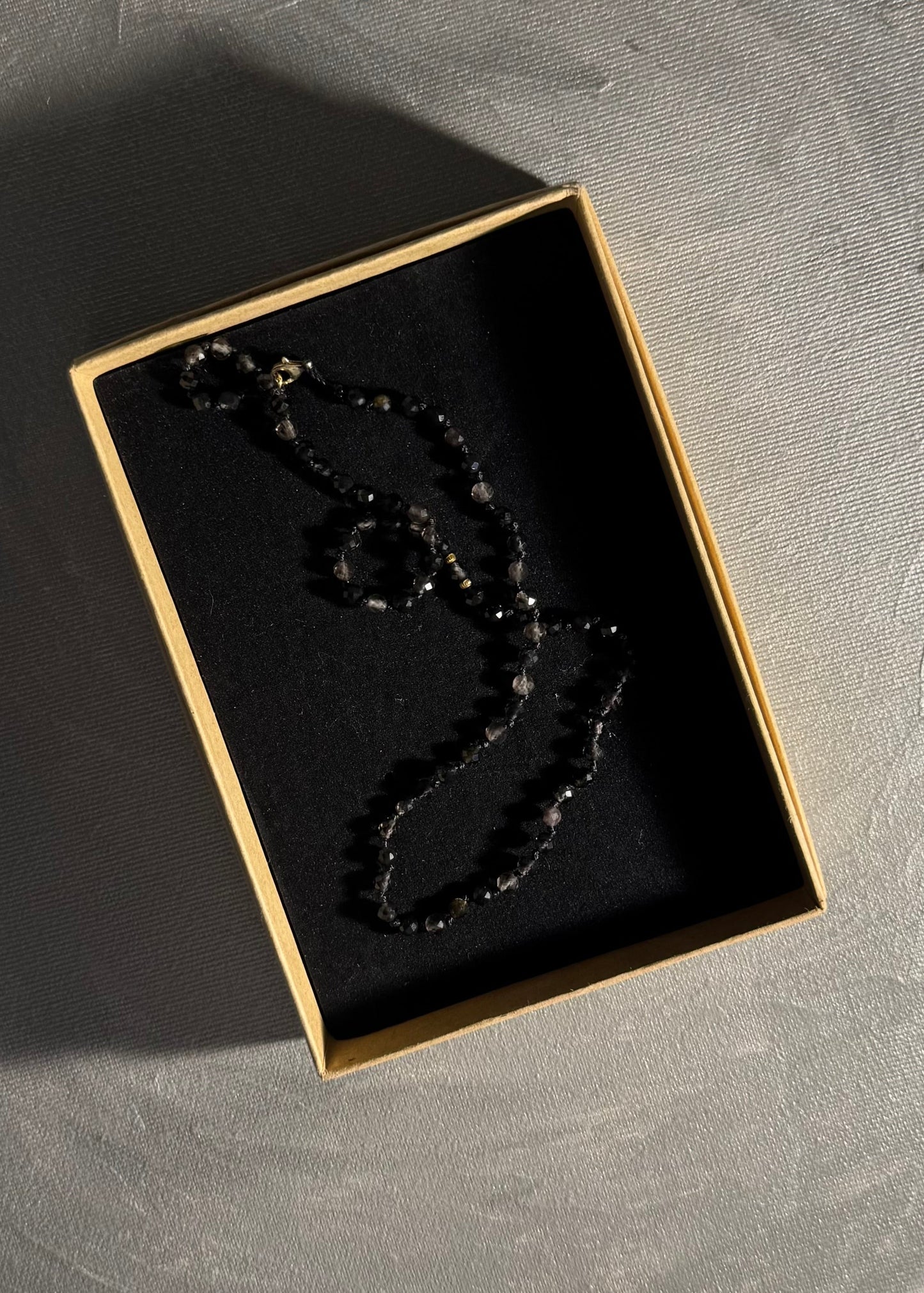 Choker z kwarcu dymnego