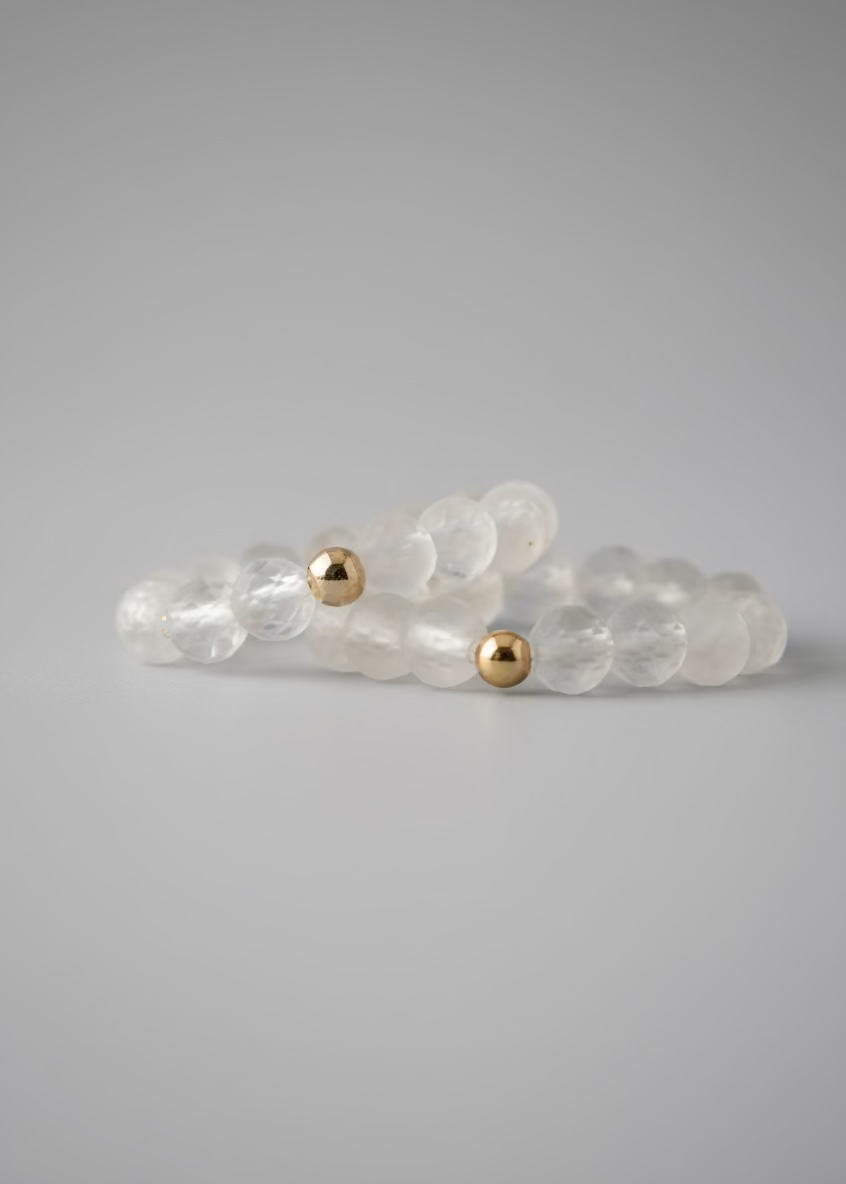 Pierścionek z kamieni księżycowych