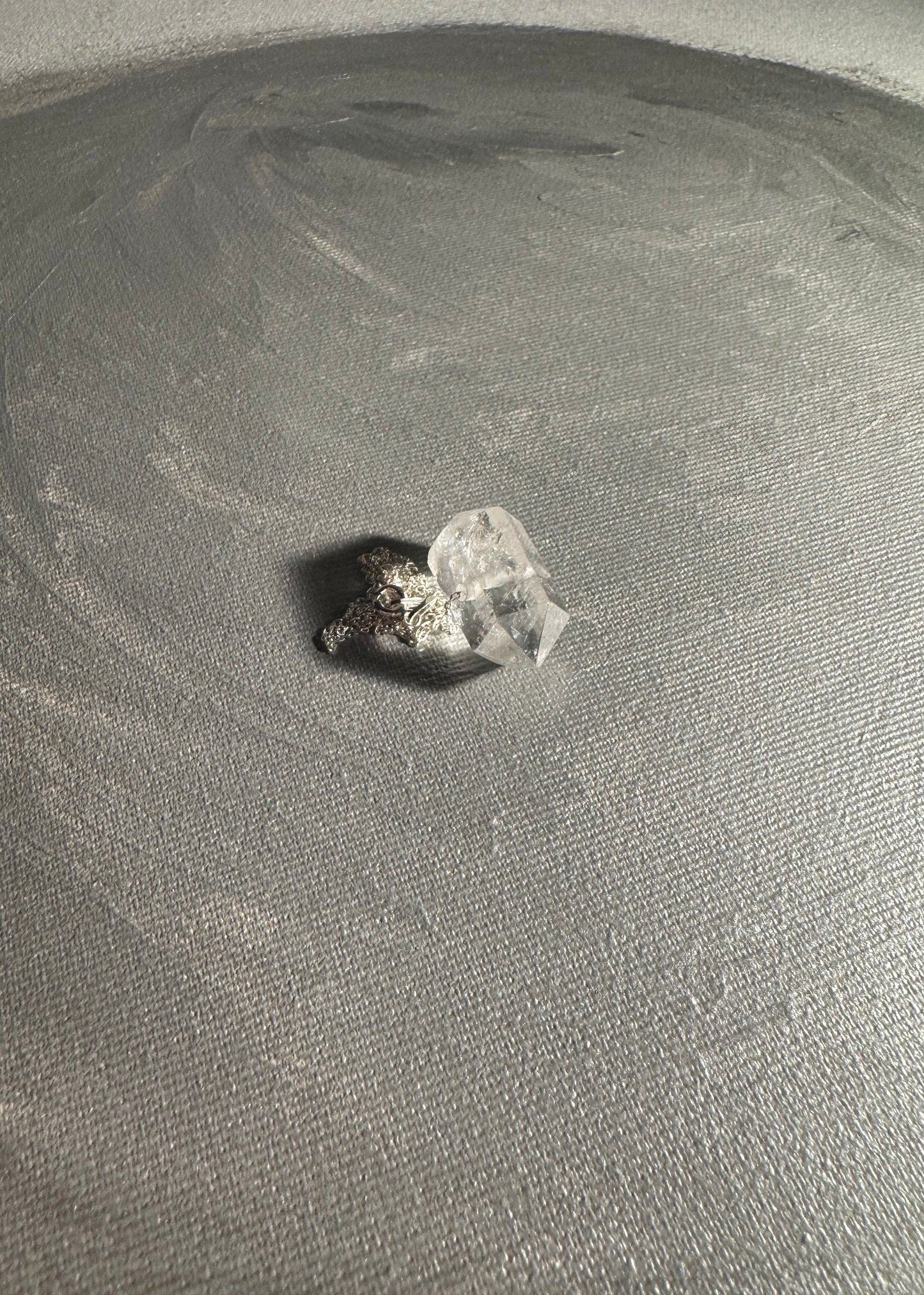 Kryształ górski na łańcuszku