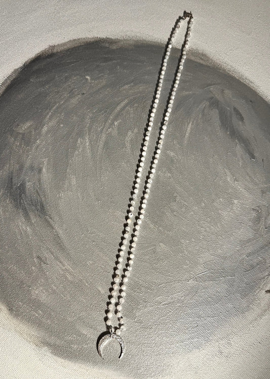 Naszyjnik z kamieni księżycowych