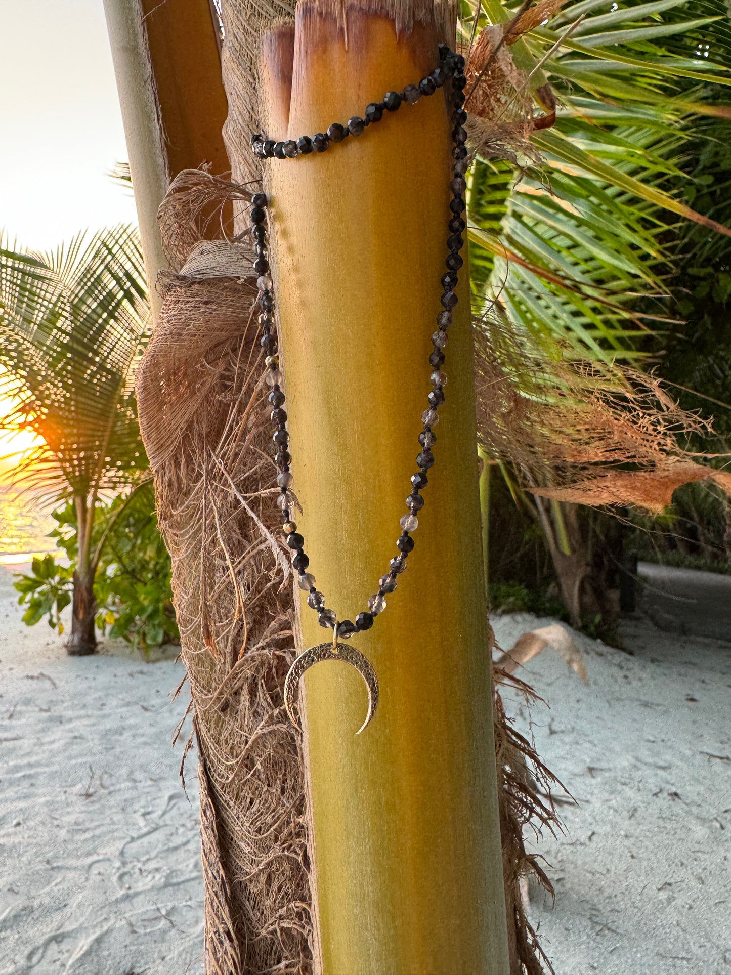 Naszyjnik z kwarcu dymnego