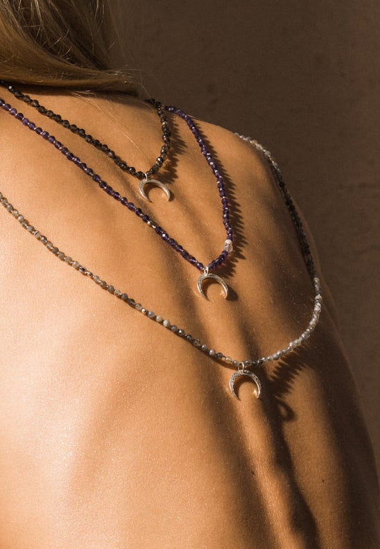 Naszyjnik z ametystów z rogiem obfitości